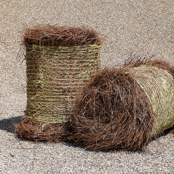 Rollo de paja de pino de hoja larga